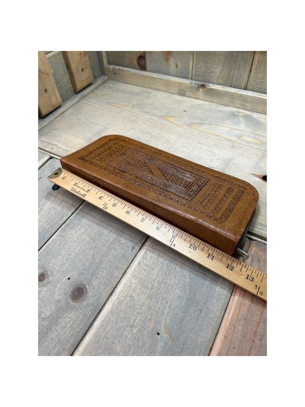 Unusual Vintage Mexico 'Tooled Leather' look embossed long clutch purse - Picture 6 of 8